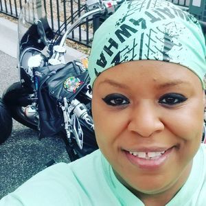 Meet your Posher, Avril